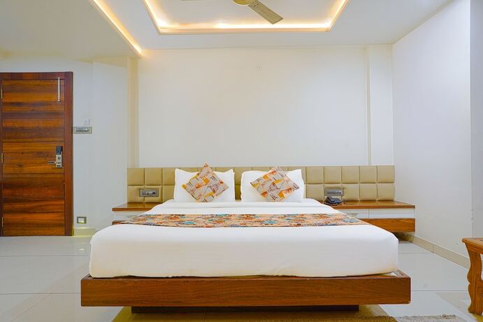 Imagen de la habitación del Hotel Fabhotel Prime Jewel Palace. Foto 16