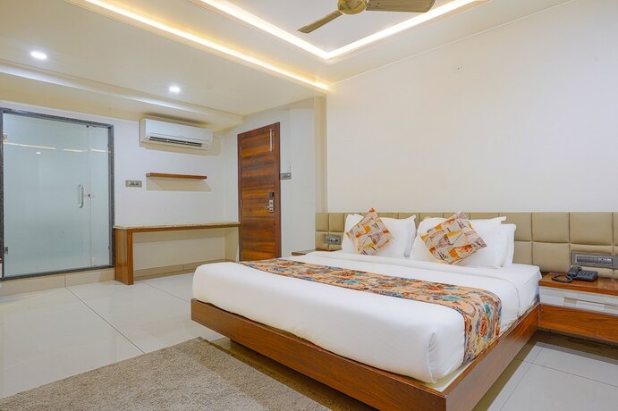 Imagen de la habitación del Hotel Fabhotel Prime Jewel Palace. Foto 18