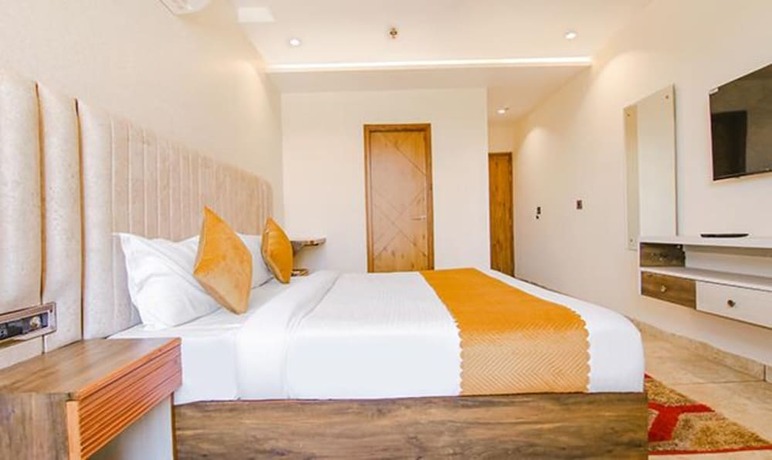 Imagen general del Hotel Fabhotel Prime The Eminence. Foto 5