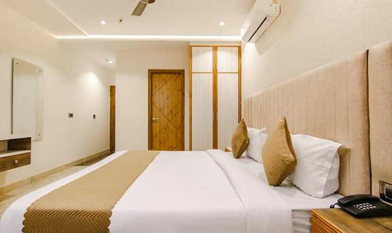 Imagen general del Hotel Fabhotel Prime The Eminence. Foto 7