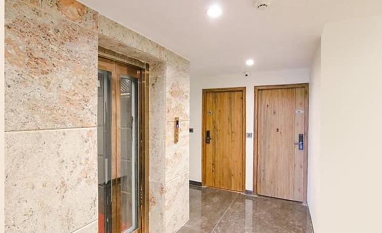 Imagen general del Hotel Fabhotel Prime The Eminence. Foto 12