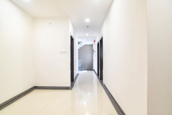 Imagen de los interiores del Hotel Fabhotel Prime The Euro. Foto 9