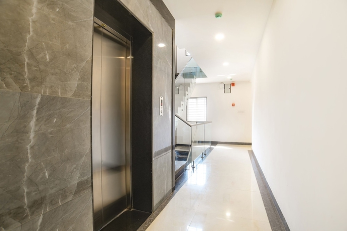 Imagen de los interiores del Hotel Fabhotel Prime The Euro. Foto 10