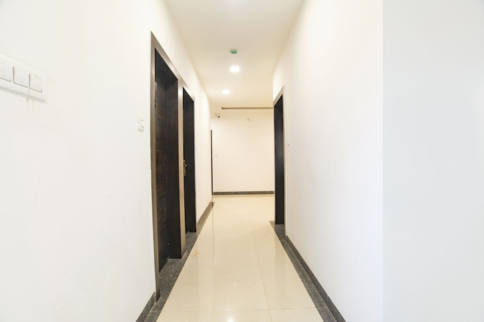 Imagen de los interiores del Hotel Fabhotel Prime The Euro. Foto 11
