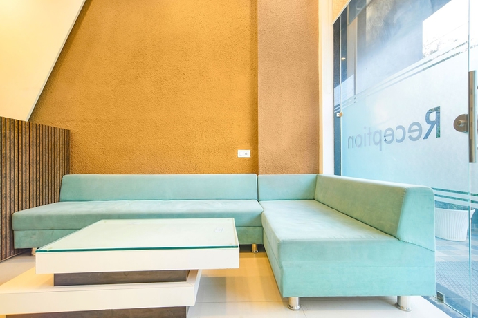 Imagen de los interiores del Hotel Fabhotel Prime The Euro. Foto 17