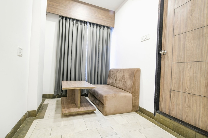 Imagen de los interiores del Hotel Fabhotel Prime The Euro. Foto 19