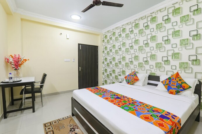 Imagen de la habitación del Hotel Fabhotel Radhika Inn. Foto 20