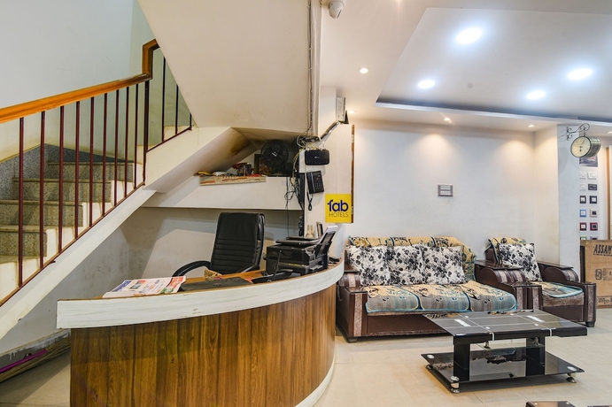 Imagen de los interiores del Hotel Fabhotel Raj Niwas. Foto 15