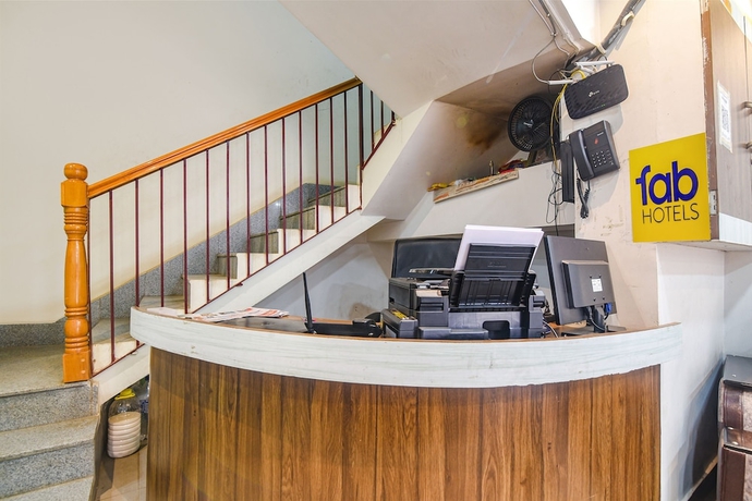 Imagen de los interiores del Hotel Fabhotel Raj Niwas. Foto 16