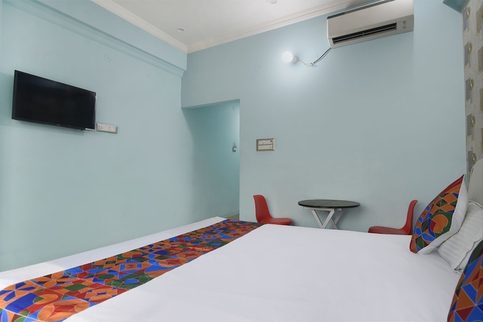 Imagen de la habitación del Hotel Fabhotel Raj Niwas. Foto 5