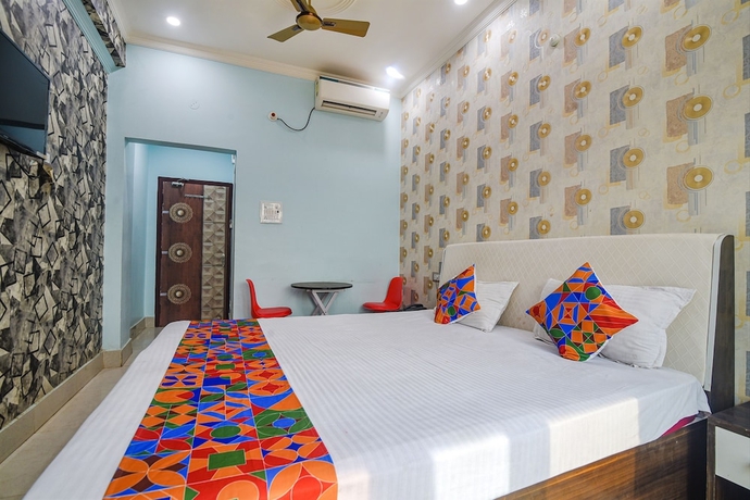 Imagen de la habitación del Hotel Fabhotel Raj Niwas. Foto 7