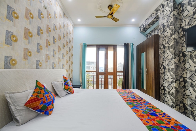 Imagen de la habitación del Hotel Fabhotel Raj Niwas. Foto 10