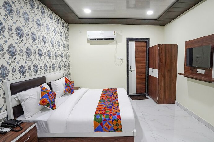 Imagen general del Hotel Fabhotel Rajdhani. Foto 8
