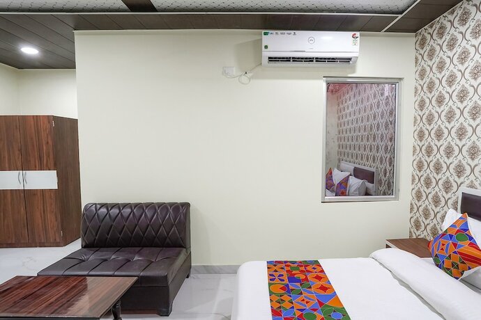 Imagen general del Hotel Fabhotel Rajdhani. Foto 11