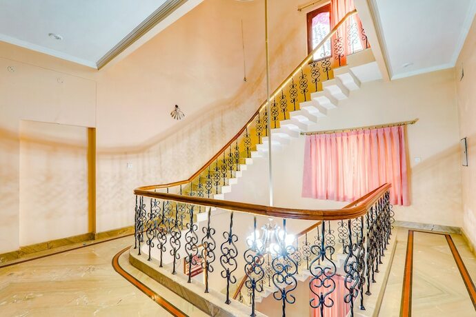 Imagen general del Hotel Fabhotel Raka Inn. Foto 12