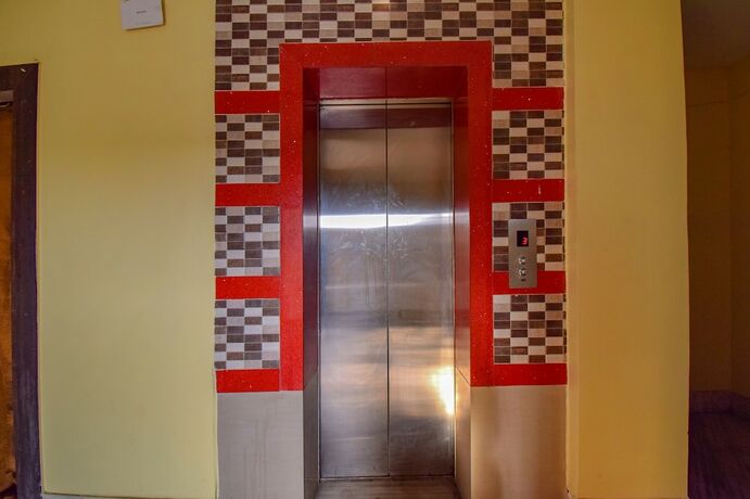 Imagen general del Hotel Fabhotel Red Rose. Foto 3