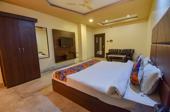 Imagen general del Hotel Fabhotel Red Rose. Foto 10