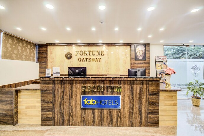 Imagen de los interiores del Hotel Fabhotel Rejoice Gateway. Foto 36