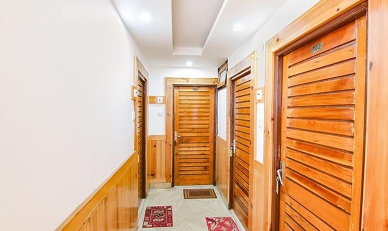 Imagen general del Hotel Fabhotel Rosewood Inn I. Foto 12