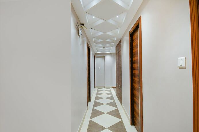 Imagen general del Hotel Fabhotel Royal Crystal. Foto 2