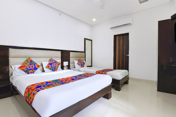 Imagen de la habitación del Hotel Fabhotel Royal Icon. Foto 17