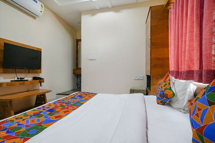 Imagen general del Hotel Fabhotel Royal Palace. Foto 4