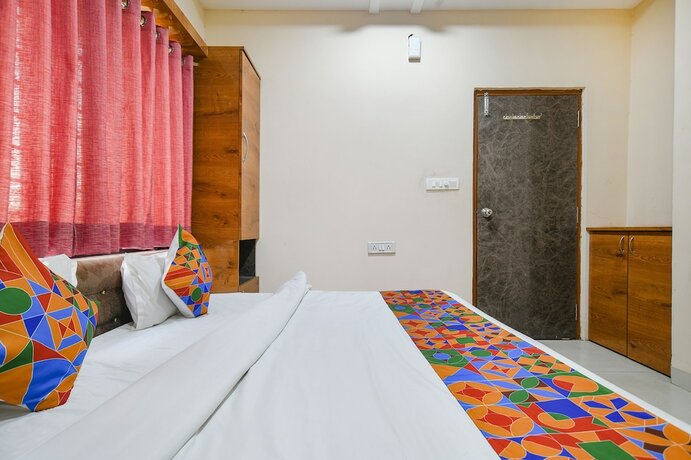 Imagen general del Hotel Fabhotel Royal Palace. Foto 12