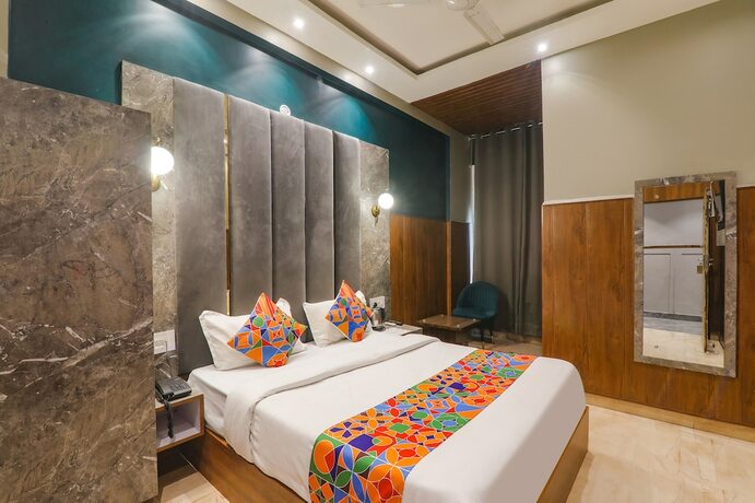 Imagen de la habitación del Hotel Fabhotel Royal Palm Inn. Foto 17