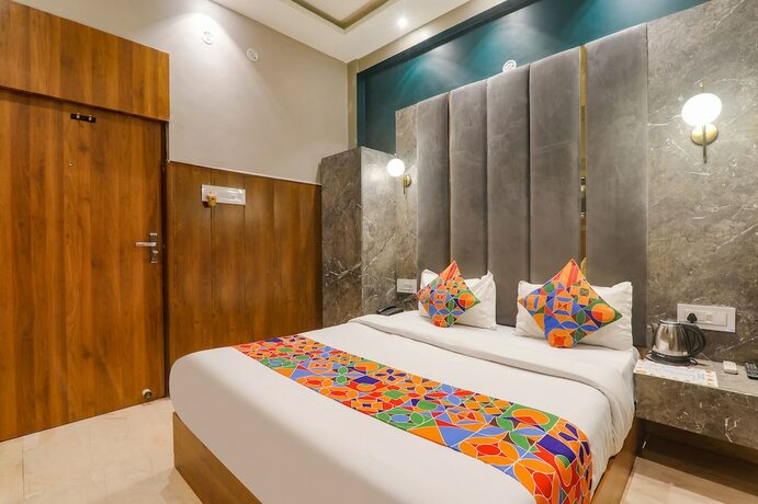 Imagen de la habitación del Hotel Fabhotel Royal Palm Inn. Foto 20