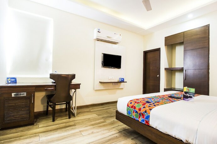 Imagen general del Hotel Fabhotel Royal Plaza. Foto 15