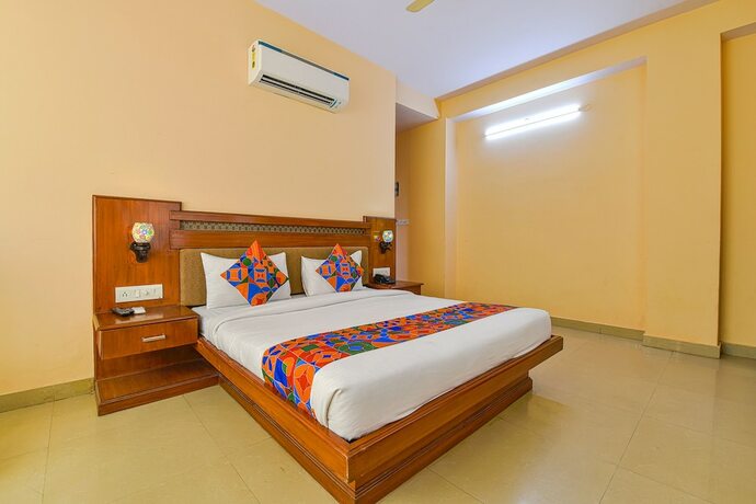 Imagen de la habitación del Hotel Fabhotel Royal Residency. Foto 17
