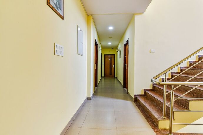 Imagen general del Hotel Fabhotel Royal Residency. Foto 11