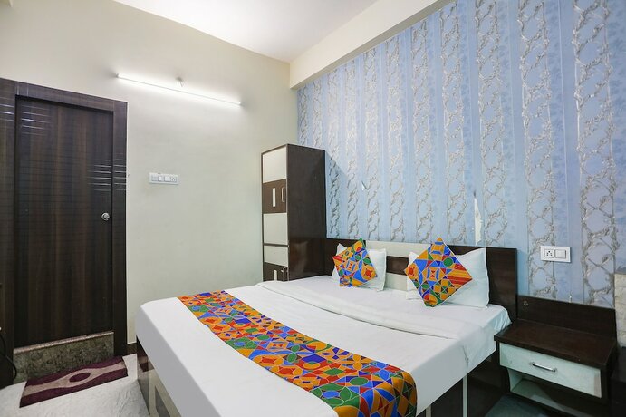 Imagen de la habitación del Hotel Fabhotel Royal Stay Inn. Foto 19
