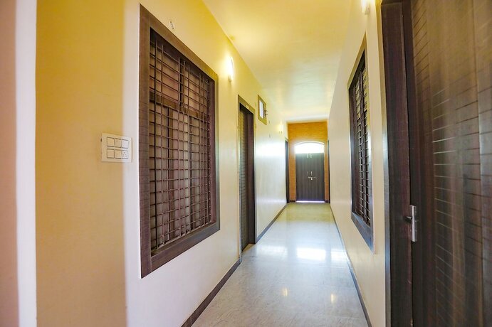 Imagen general del Hotel Fabhotel Royal Stay Inn. Foto 3