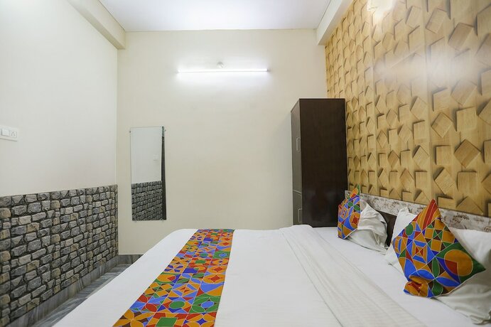 Imagen general del Hotel Fabhotel Royal Stay Inn. Foto 12