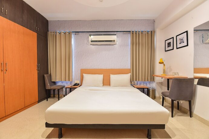Imagen de la habitación del Hotel Fabhotel Rushank Palace. Foto 20
