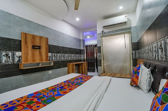 Imagen general del Hotel Fabhotel Rv Palace. Foto 5