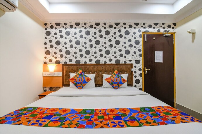 Imagen de la habitación del Hotel Fabhotel Sagar Royale. Foto 17