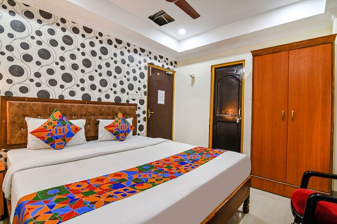 Imagen de la habitación del Hotel Fabhotel Sagar Royale. Foto 19