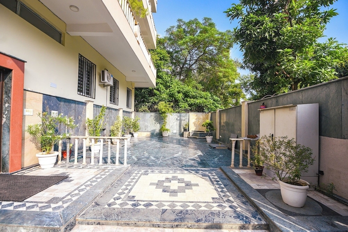 Imagen de los interiores del Hotel Fabhotel Sai Village. Foto 6