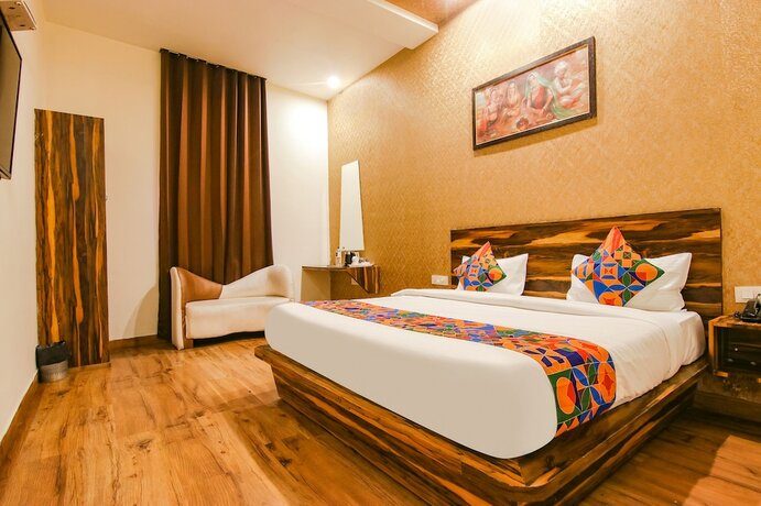 Imagen general del Hotel Fabhotel Sallow Grand. Foto 12