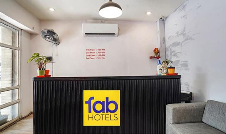 Imagen general del Hotel Fabhotel Santosh Palace. Foto 15