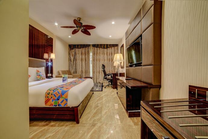 Imagen de la habitación del Hotel Fabhotel Sarala Crown Calangute Beach. Foto 7