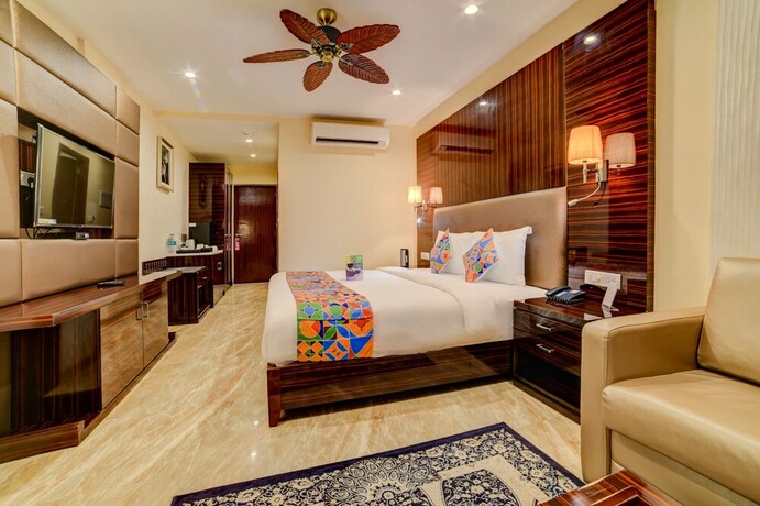 Imagen de la habitación del Hotel Fabhotel Sarala Crown Calangute Beach. Foto 12