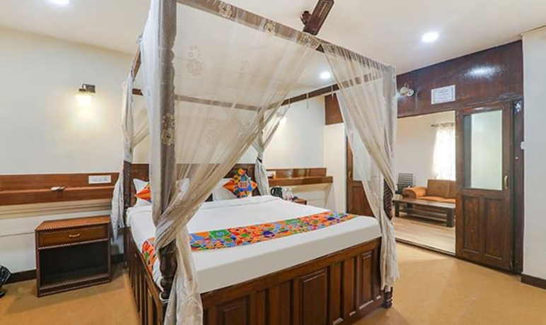 Imagen de la habitación del Hotel Fabhotel Sarovar Palace. Foto 2
