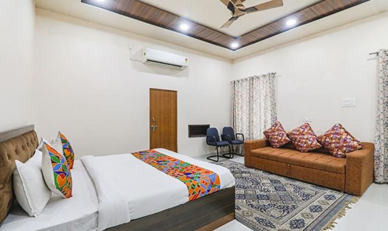 Imagen de la habitación del Hotel Fabhotel Sarovar Palace. Foto 6
