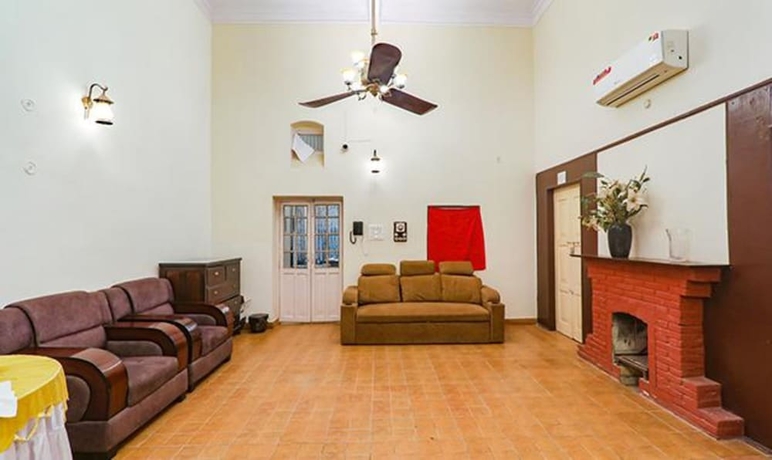 Imagen de los interiores del Hotel Fabhotel Sarovar Palace. Foto 13