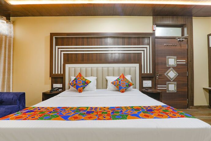 Imagen de la habitación del Hotel Fabhotel Saumendra. Foto 15