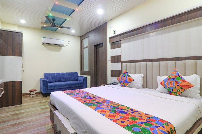 Imagen de la habitación del Hotel Fabhotel Saumendra. Foto 16