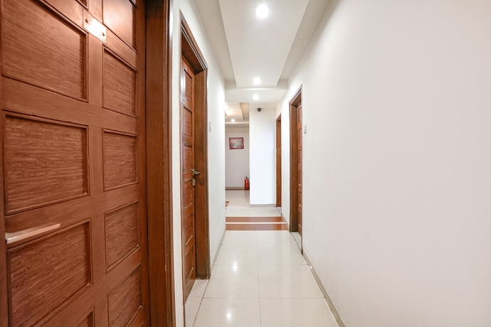 Imagen de los interiores del Hotel Fabhotel Shanti Sadan. Foto 13